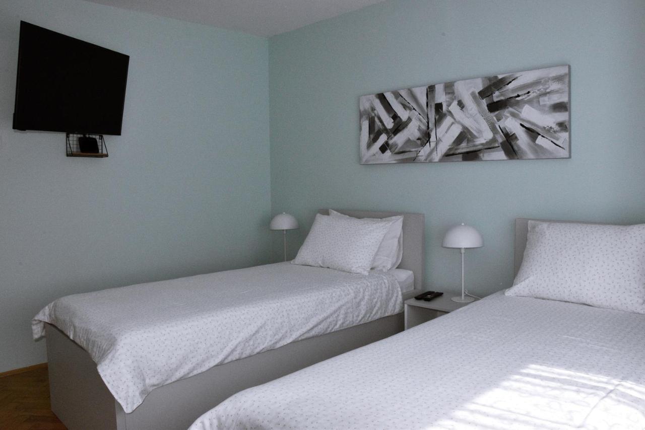 Apartman Bonbon Belisce ภายนอก รูปภาพ