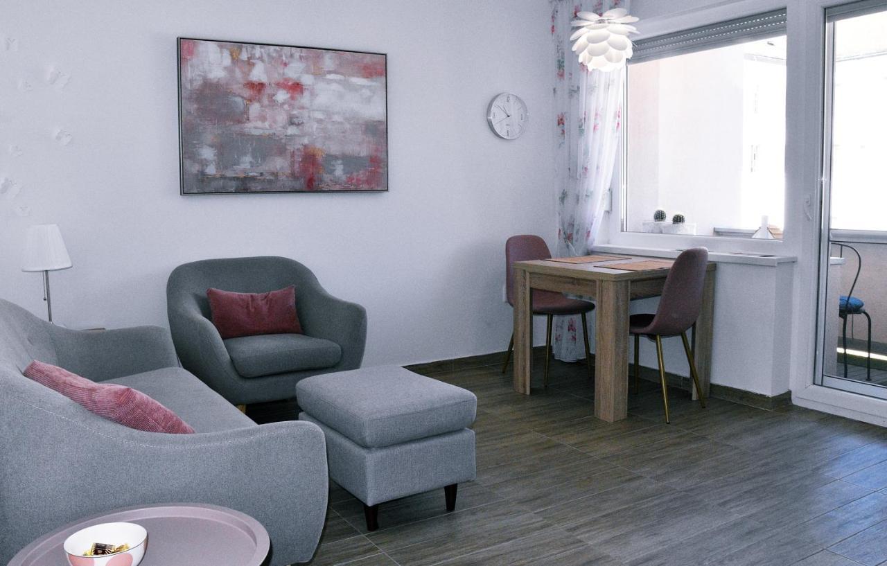 Apartman Bonbon Belisce ภายนอก รูปภาพ